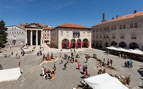 Augustus Forum View