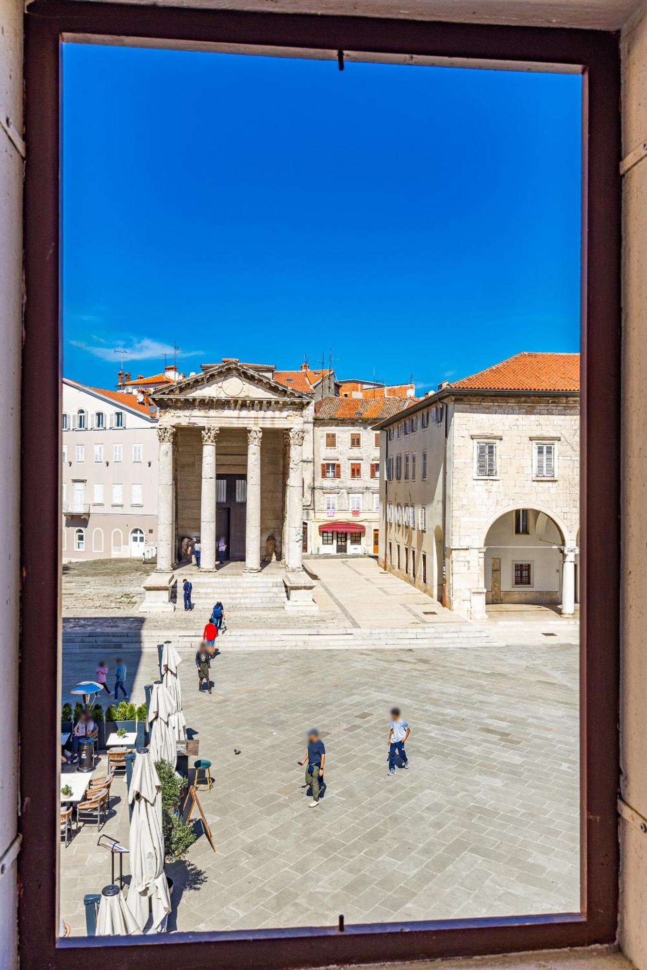 Augustus Forum View Pula Buitenkant foto